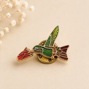 Vintage colorful hummingbird enamel and gold-tone alloy lapel pin brooch